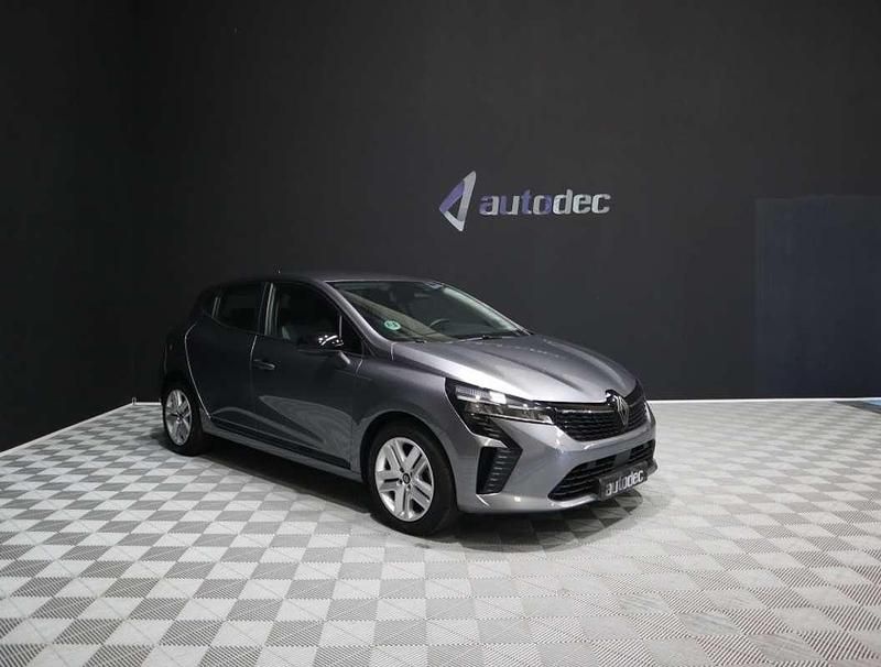 Usado Renault Clio V Evolution 91 CV (66 kW) 2024 Gris Utilitario