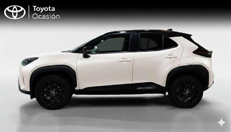 Usado Toyota Yaris Cross 116 CV (85 kW) 2022 Blanco SUV