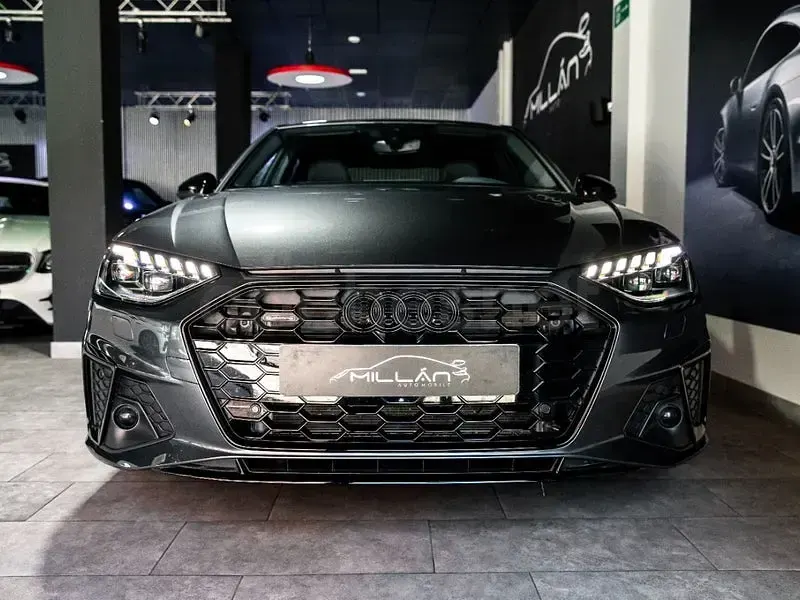 Usado Audi A4 S-Line 204 CV (150 kW) 2024 Gris / plata Berlina