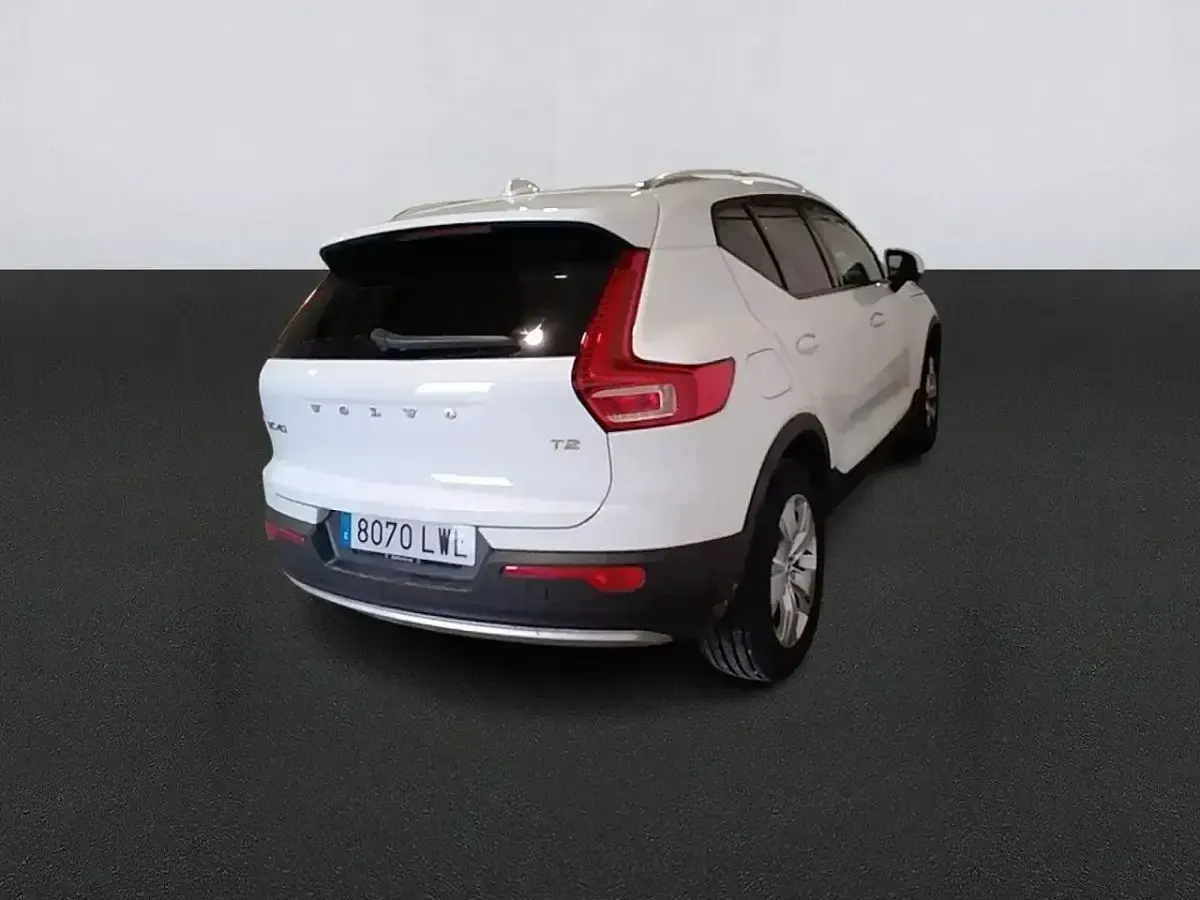 Brugt Volvo XC40 Momentum 129 HK (94 kW) 2022 Hvid SUV