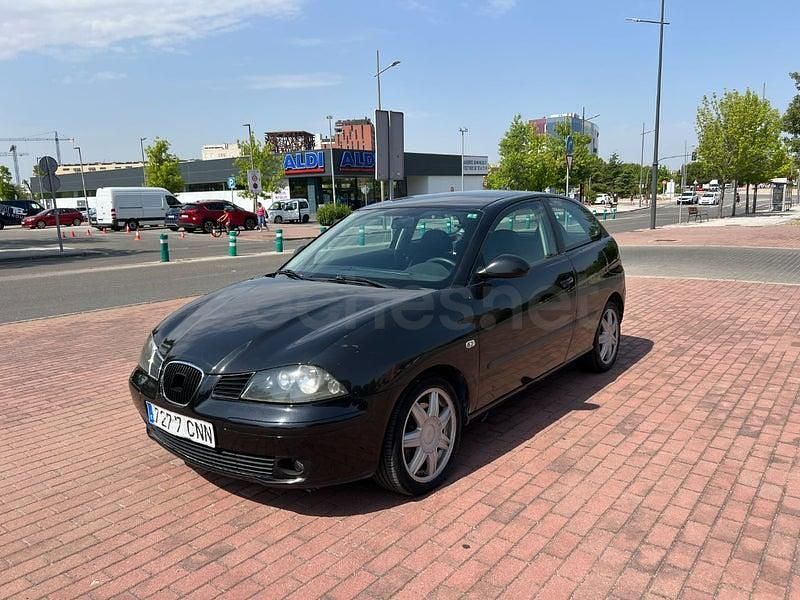 Usado Seat Ibiza Sport 130 CV (95 kW) 2004 Negro Utilitario