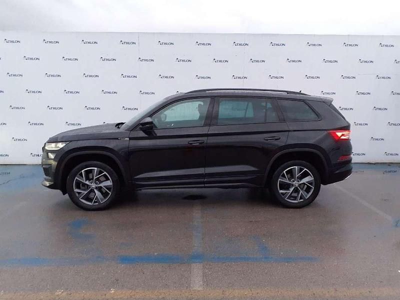 Usado Skoda Kodiaq SportLine 150 CV (110 kW) 2022 Negro SUV