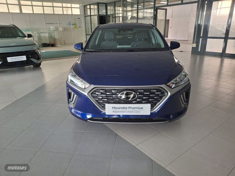 Usado Hyundai Ioniq 141 CV (103 kW) 2022 Azul Utilitario