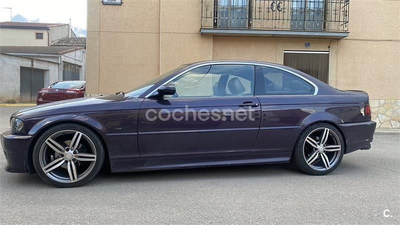Violeta / lila Usado 2005 BMW 325 Coupe | 5000 € - Imagen 1/4