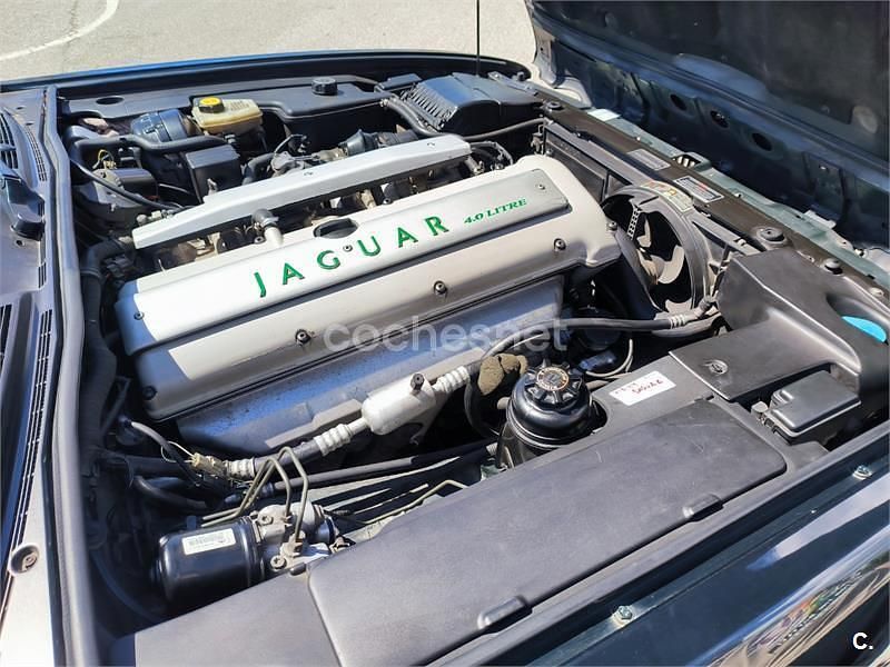 Usado Jaguar XJ Sovereign 245 CV (180 kW) 1997 Verde Berlina