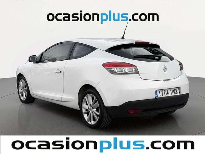 Usado Renault Mégane III Dynamique 110 CV (80 kW) 2012 Blanco Coupe