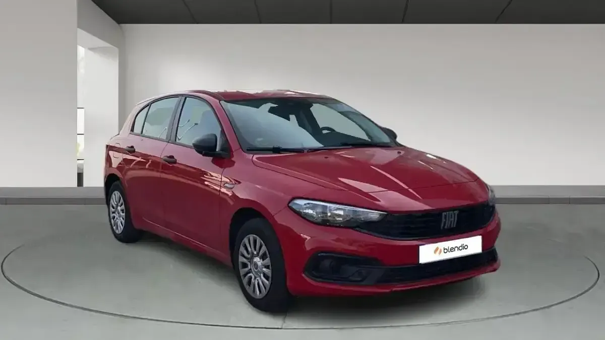 Usado Fiat Tipo 101 CV (74 kW) 2021 Rojo