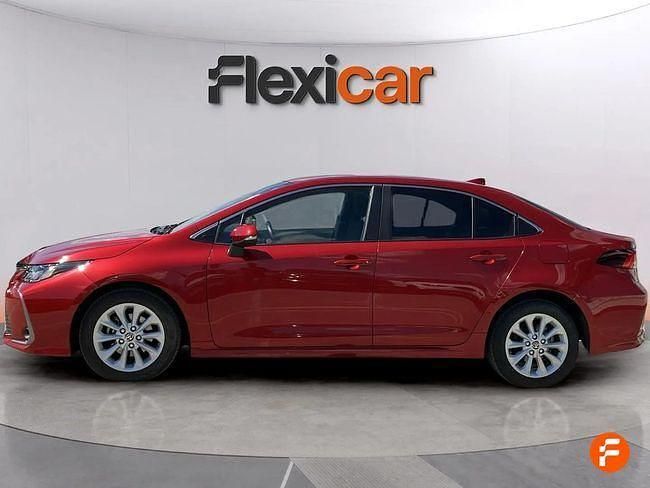 Usado Toyota Corolla Business Edition 122 CV (89 kW) 2022 Rojo Berlina