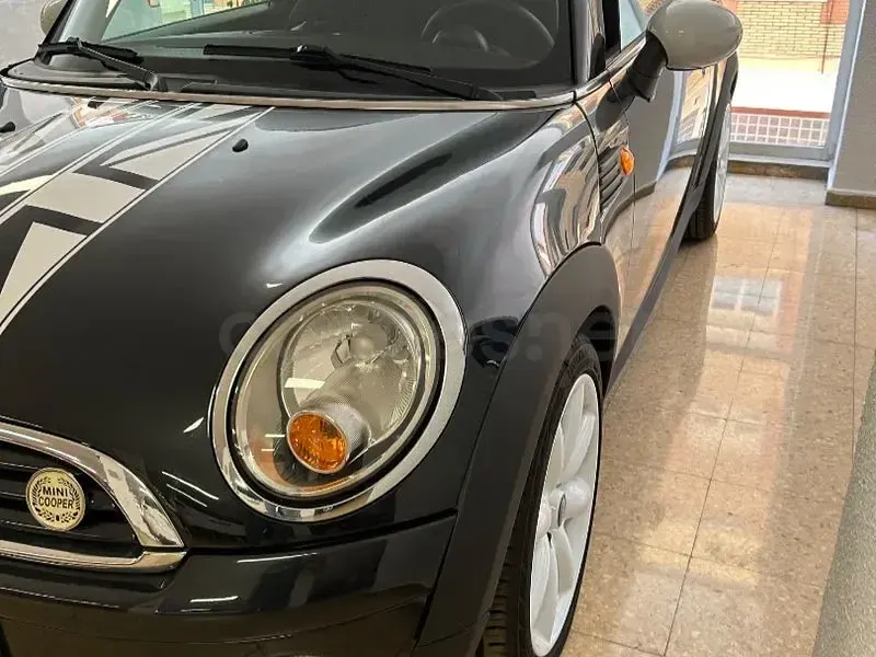 Usado Mini Cooper 120 CV (88 kW) 2007 Negro Utilitario