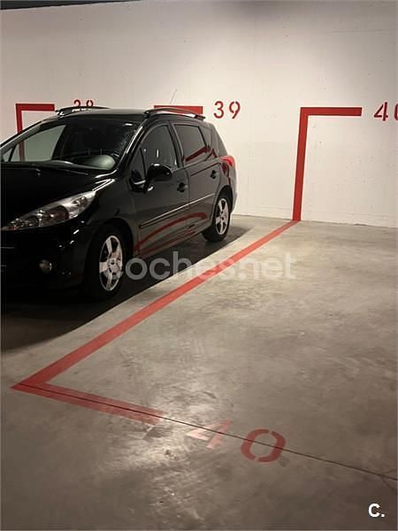 Usado Peugeot 207 Active 92 CV (67 kW) 2011 Negro Familiar