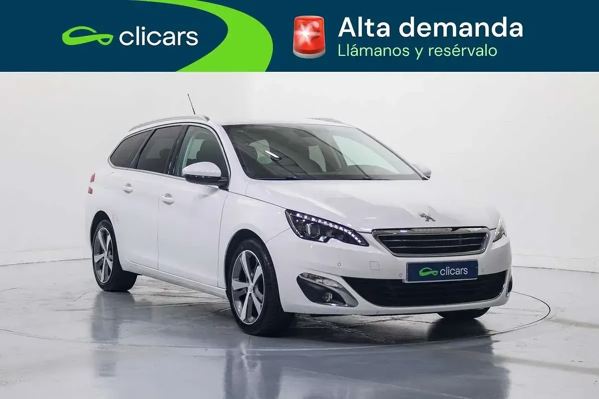 Usado Peugeot 308 SW Allure 131 CV (96 kW) 2017 Blanco Familiar