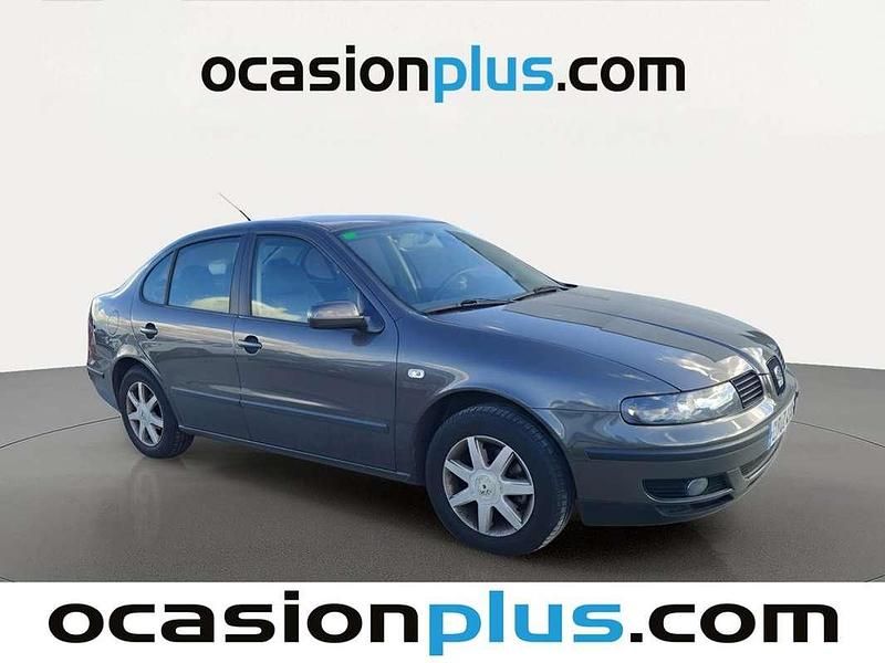 Usado Seat Toledo 110 CV (80 kW) 2003 Gris Berlina