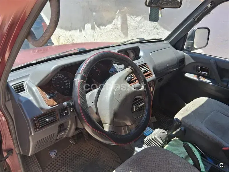 Usado Mitsubishi Montero 99 CV (72 kW) 2001 Rojo SUV