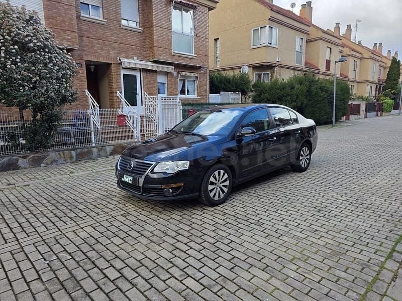 Usado VW Passat Advance 140 CV (102 kW) 2009 Negro Berlina