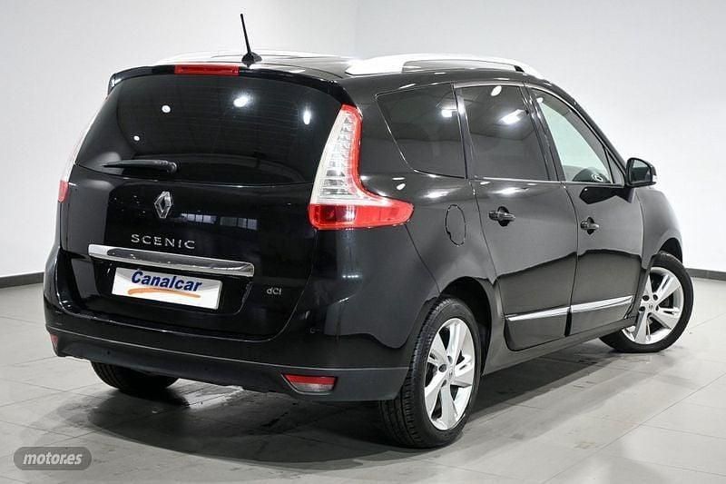 Usado Renault Grand Scénic III Dynamique 130 CV (95 kW) 2013 Negro Monovolumen