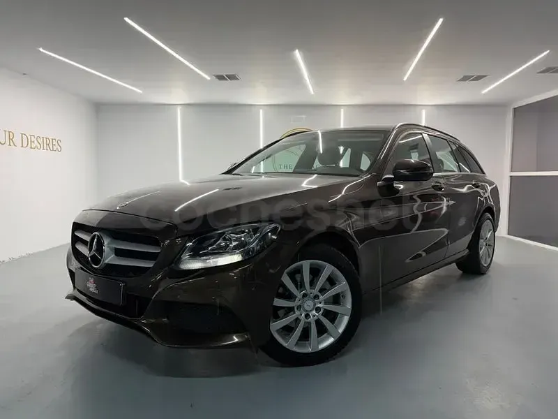Usado Mercedes C220 170 CV (125 kW) 2016 Marrón Familiar