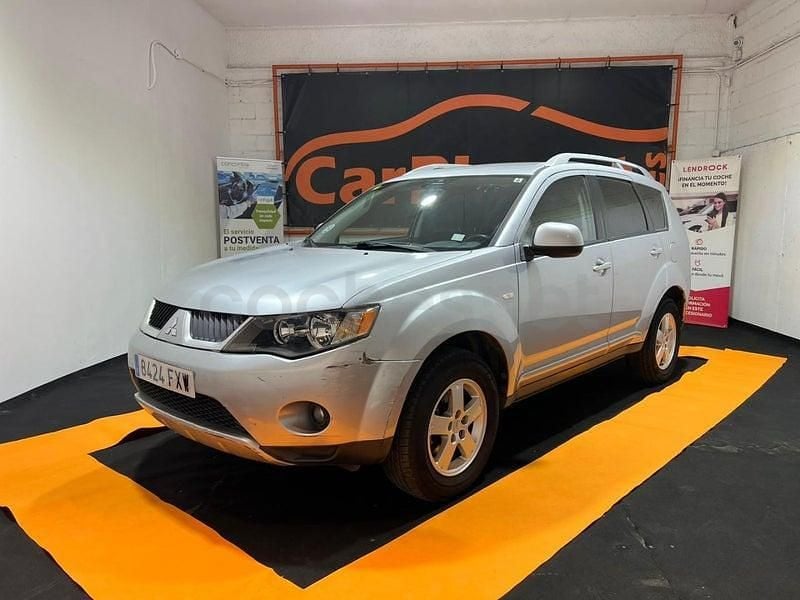 Usado Mitsubishi Outlander Intense 140 CV (102 kW) 2007 Gris / plata SUV