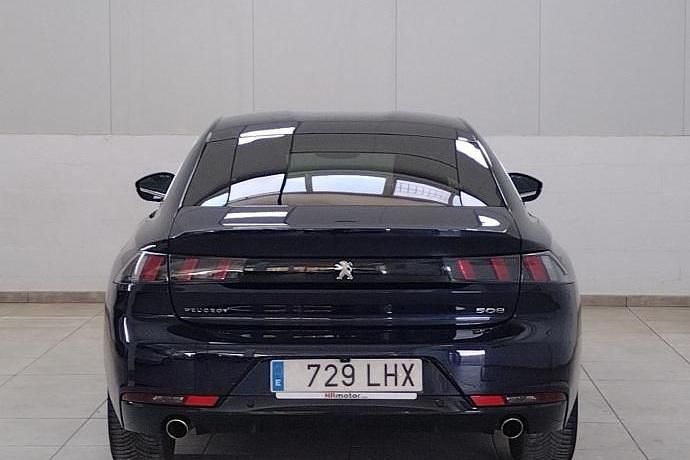 Usado Peugeot 508 Allure 225 CV (165 kW) 2020 Azul Berlina