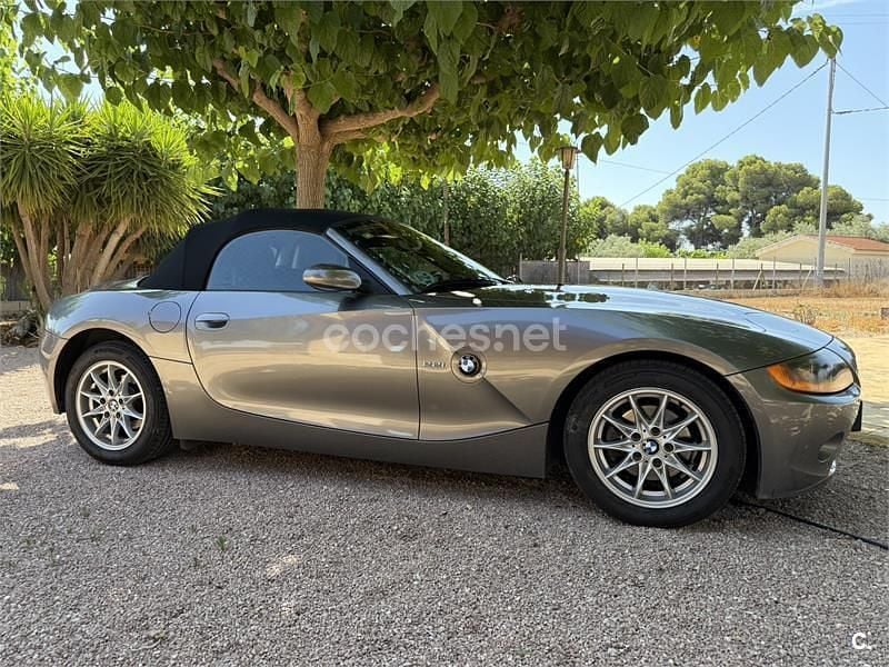Gris / plata Usado 2004 BMW Z4 Descapotable | 13.000 € (Precio justo) - Imagen 1/4