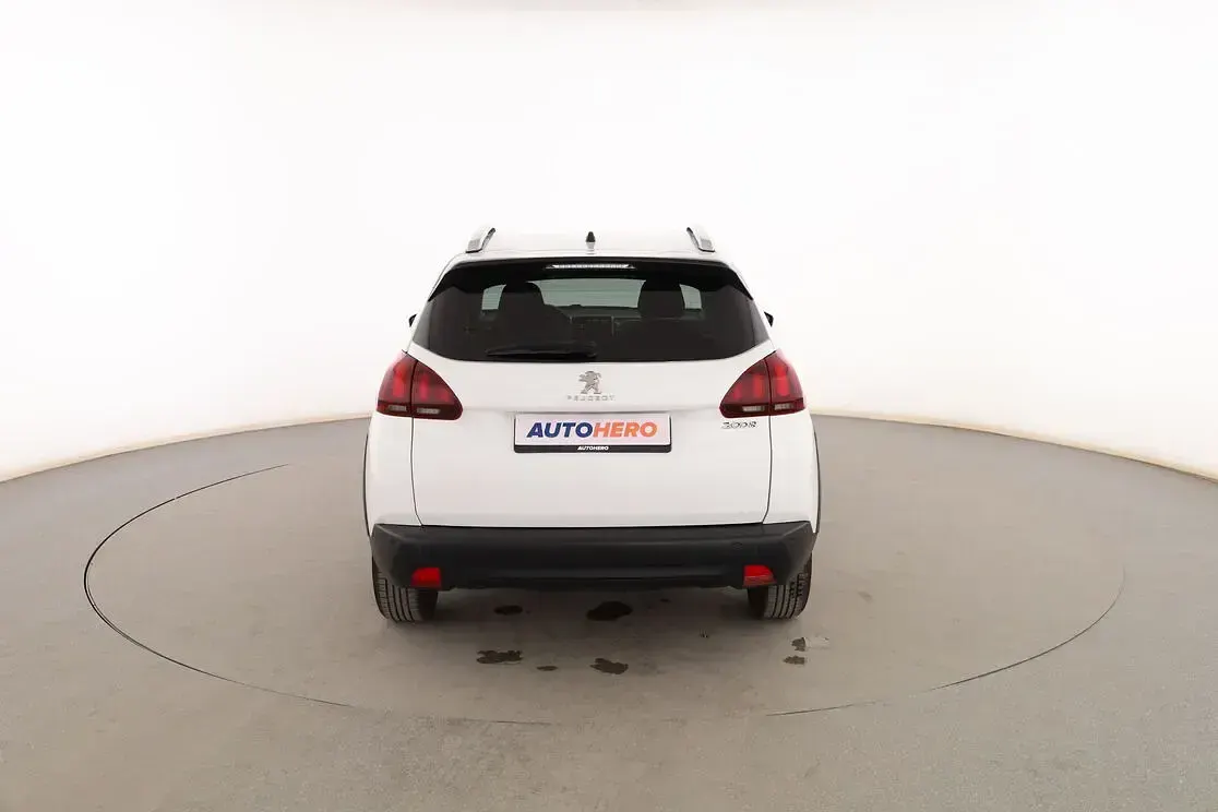 Usado Peugeot 2008 Signature Sky 82 CV (60 kW) 2019 Blanco SUV