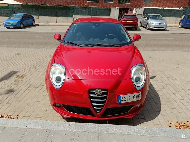 Rojo Usado 2010 Alfa Romeo MiTo Distinctive Utilitario | 4500 € (Buen precio) - Imagen 1/4