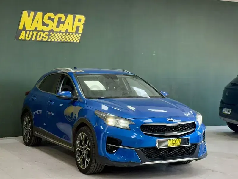 Usado Kia XCeed 120 CV (88 kW) 2020 Azul SUV