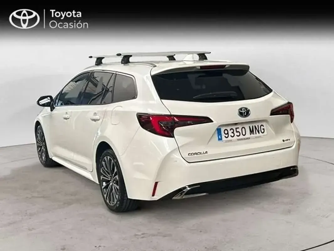 Usado Toyota Corolla Style 140 CV (102 kW) 2024 Blanco Familiar