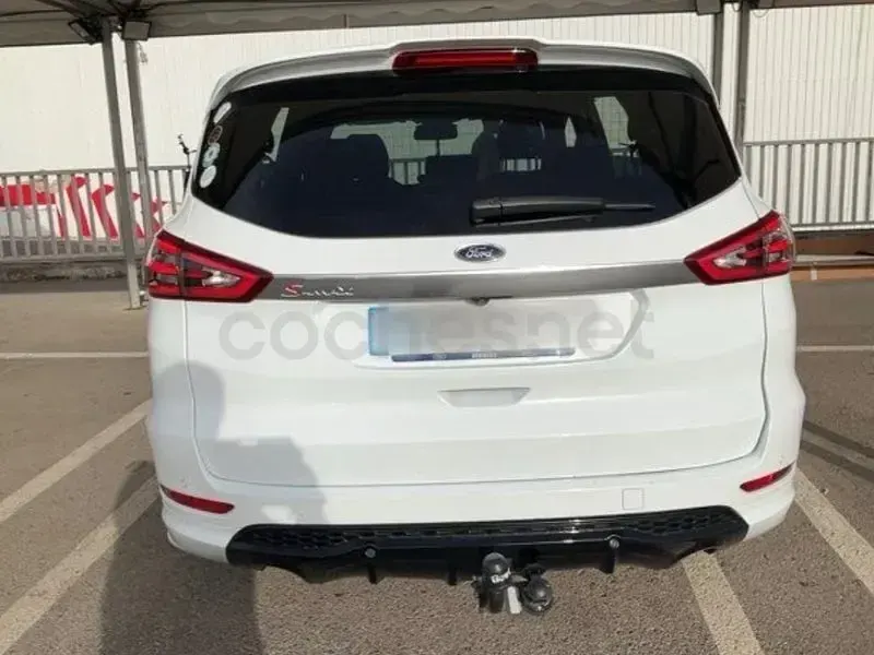 Usado Ford S-MAX ST-Line 150 CV (110 kW) 2018 Blanco Monovolumen
