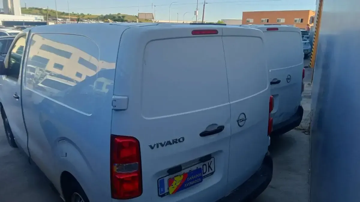 Usado Opel Vivaro S 102 CV (75 kW) 2019 Blanco Monovolumen