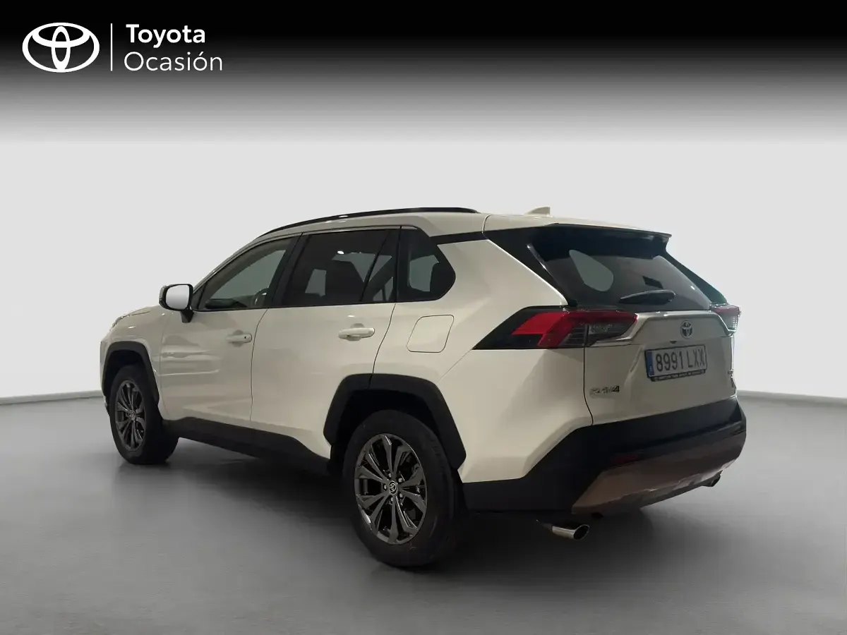Usado Toyota RAV4 Advance 218 CV (160 kW) 2022 Blanco SUV