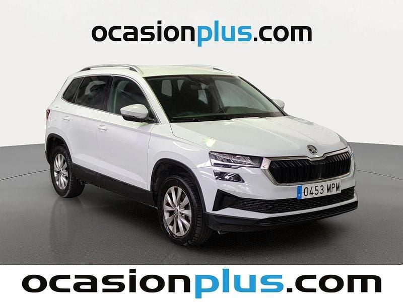 Usado Skoda Karoq Selection 116 CV (85 kW) 2024 Blanco SUV