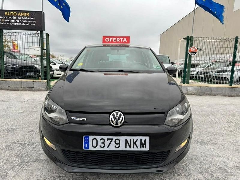 Usado VW Polo Advance 90 CV (66 kW) 2015 Negro Berlina