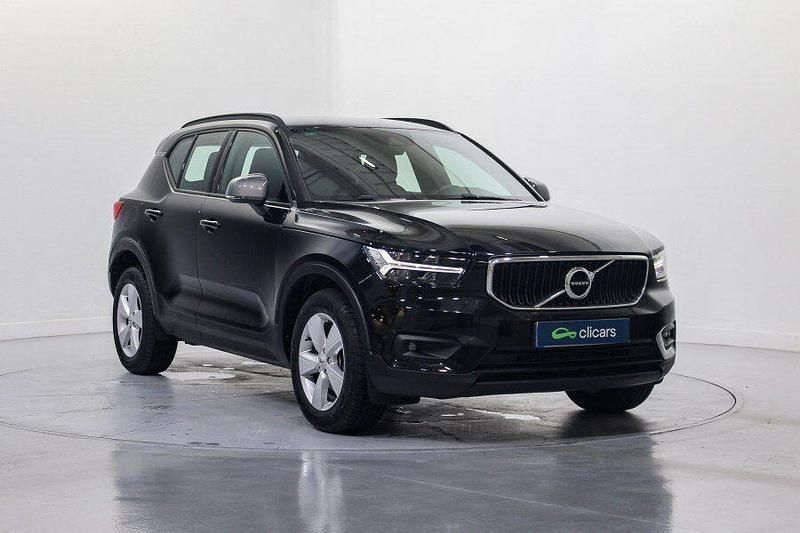 Usado Volvo XC40 150 CV (110 kW) 2019 Negro SUV