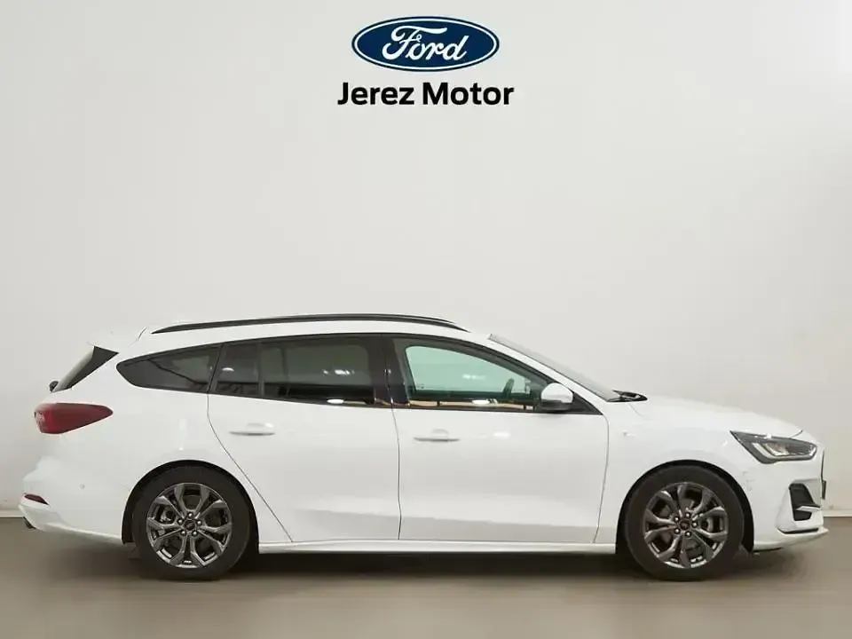 Usado Ford Focus ST-Line 155 CV (114 kW) 2024 Blanco Berlina