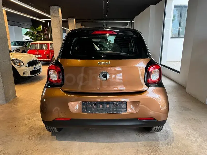Usado Smart ForFour Passion 90 CV (66 kW) 2015 Marrón Utilitario