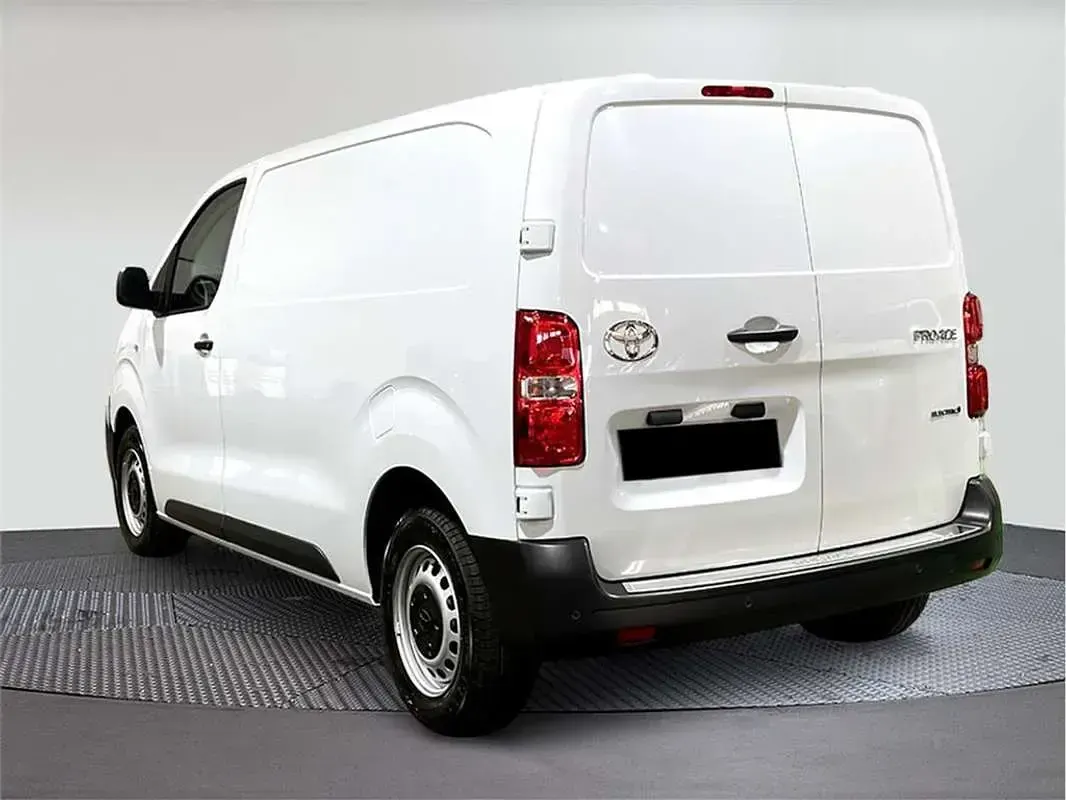 Usado Toyota Proace 75 kW (102 CV) 2025 Monovolumen