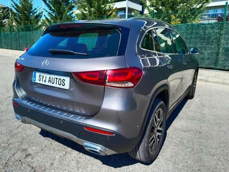 Usado Mercedes GLA200 163 HP (119 kW) 2022 Cinzento SUV