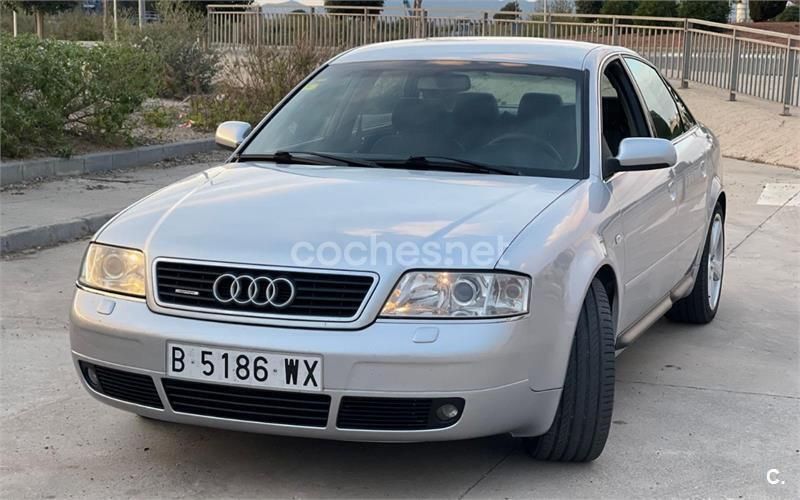 Usado Audi A6 230 CV (169 kW) 2000 Gris / plata Berlina