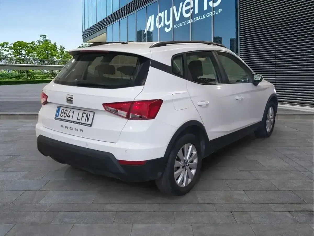 Usado Seat Arona Ecomotive 116 CV (85 kW) 2020 Blanco SUV