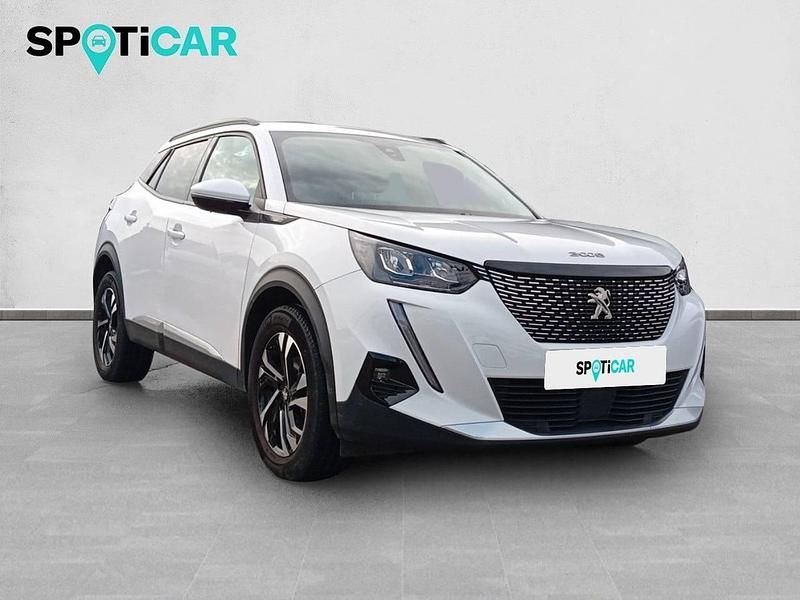 Usado Peugeot 2008 Allure 110 CV (80 kW) 2021 Blanco SUV