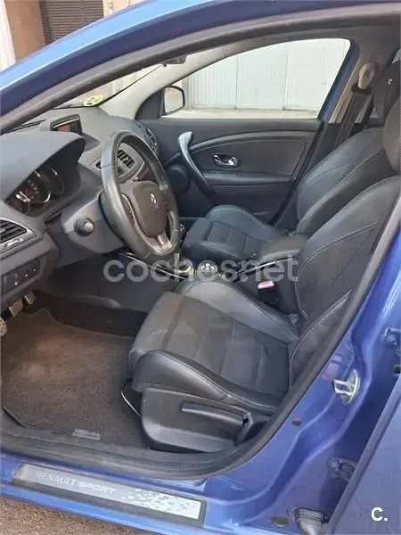 Usado Renault Mégane GrandTour Dynamique 130 CV (95 kW) 2013 Azul Familiar