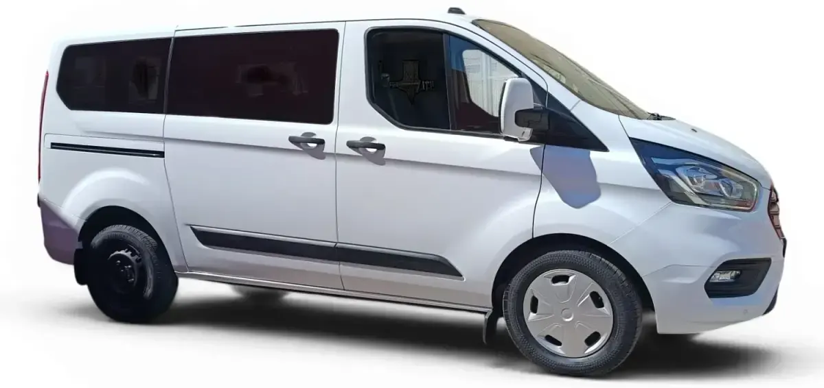 Usado Ford Transit Custom Trend 131 CV (96 kW) 2023 Blanco Familiar