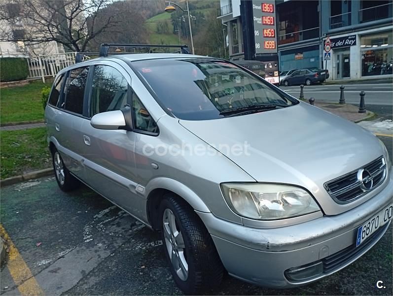 Usado Opel Zafira 125 CV (91 kW) 2004 Gris / plata Monovolumen