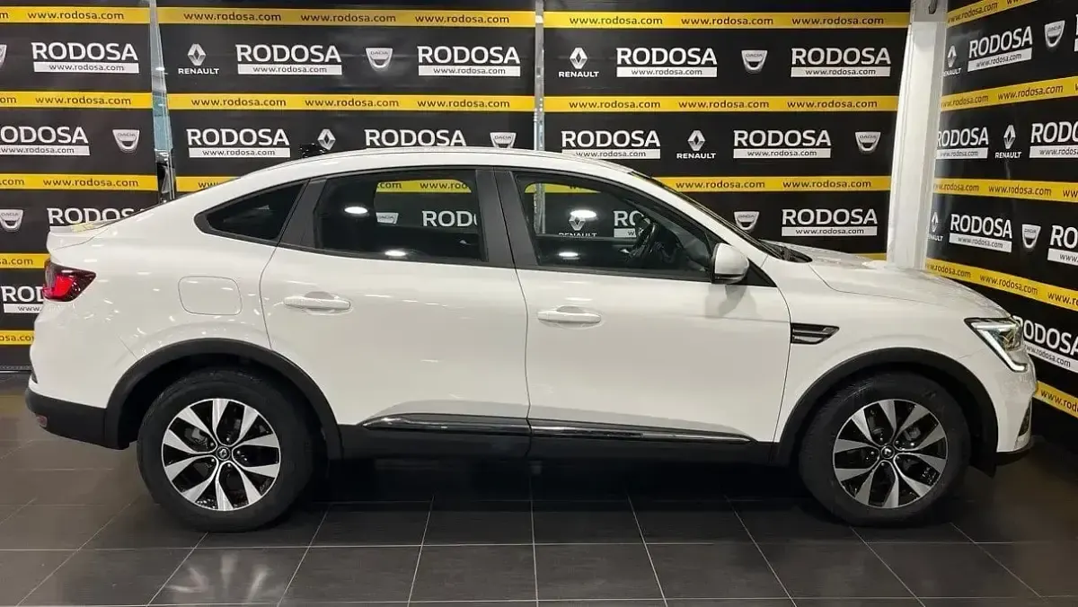 Usado Renault Arkana Intens 145 CV (106 kW) 2021 Blanco SUV