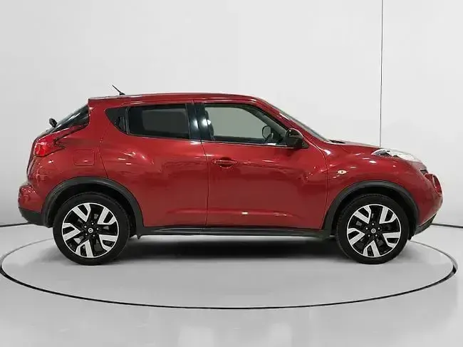 Usado Nissan Juke Visia 110 CV (80 kW) 2013 Rojo SUV