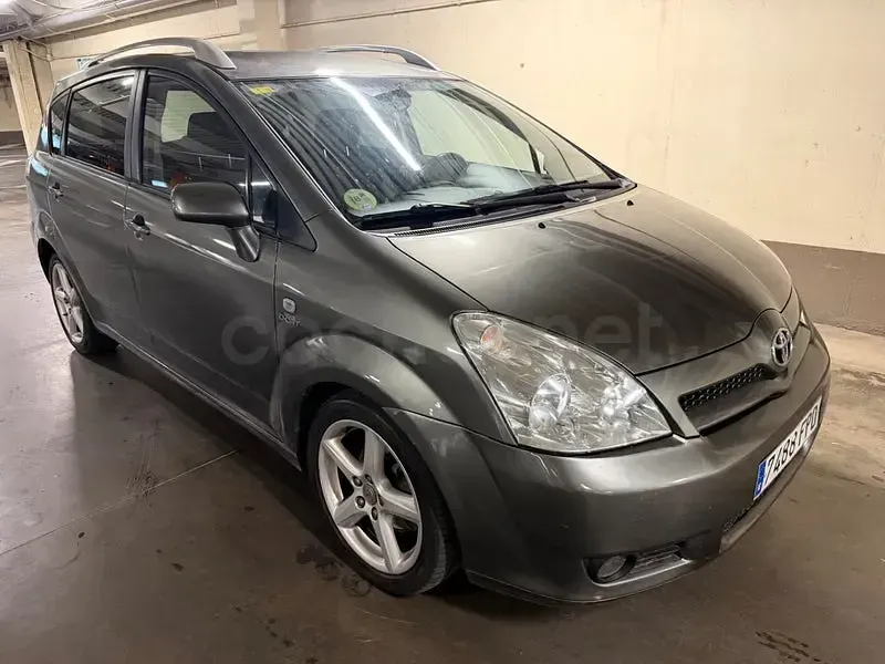 Usado Toyota Corolla Verso Sport 177 CV (130 kW) 2008 Gris / plata Monovolumen