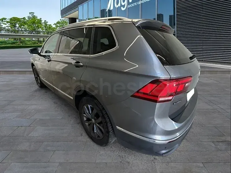 Usado VW Tiguan Allspace Life 150 CV (110 kW) 2023 Gris / plata SUV