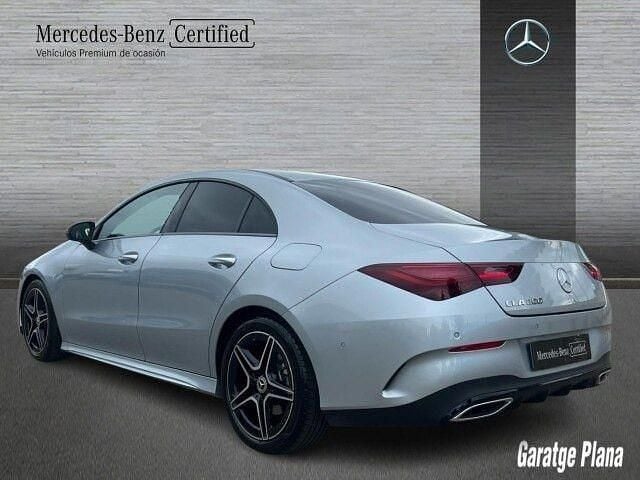 Usado Mercedes CLA200 163 CV (119 kW) 2025 Plata hightech