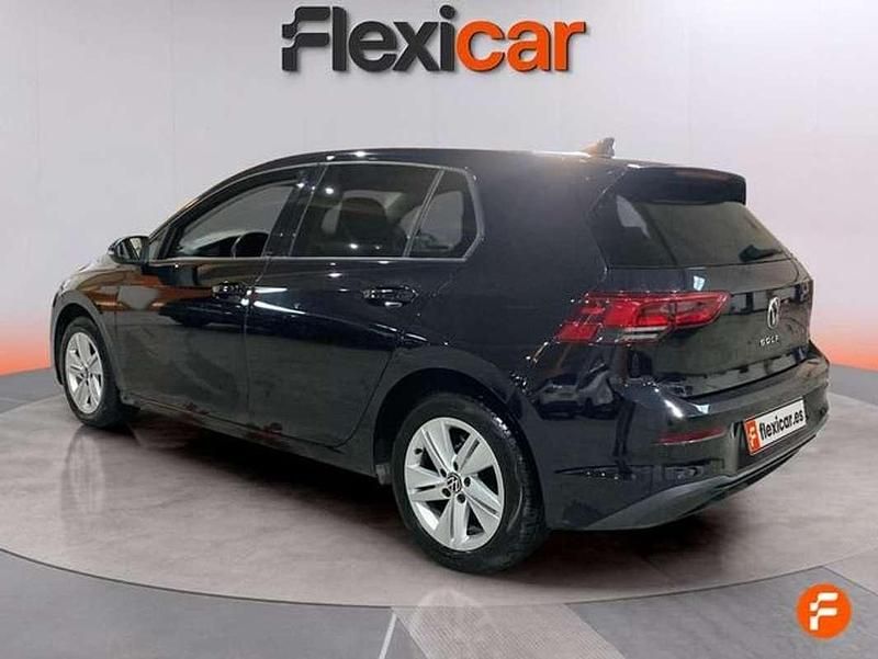 Usado VW Golf VIII 116 CV (85 kW) 2021 Negro Utilitario