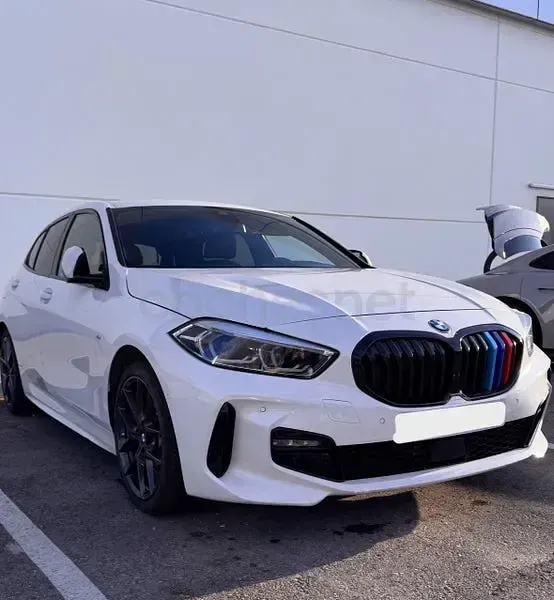Usado BMW 118 150 CV (110 kW) 2022 Blanco Utilitario